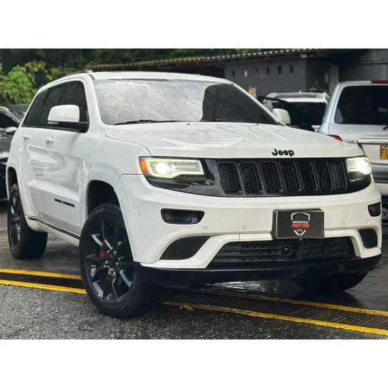 Jeep Grand Cherokee 5.7 Summit