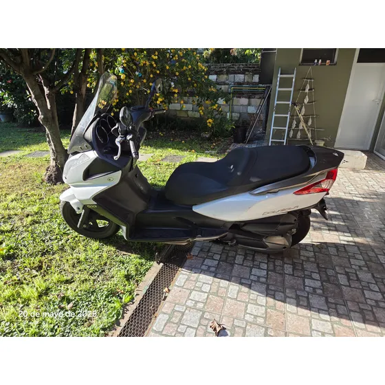 Kymco Downtown 300i Excelente Estado