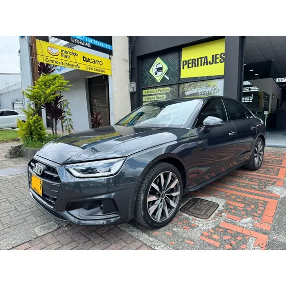 Audi A4 2025 2.0 Luxury Full Equipo Hibrido