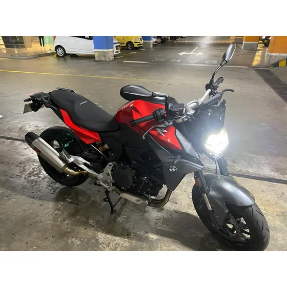 F900r Modelo 2026