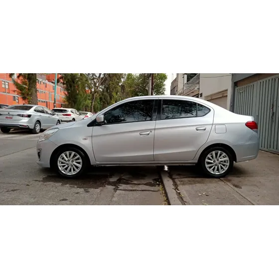 Dodge Attitude 1.2 Sxt At Cvt