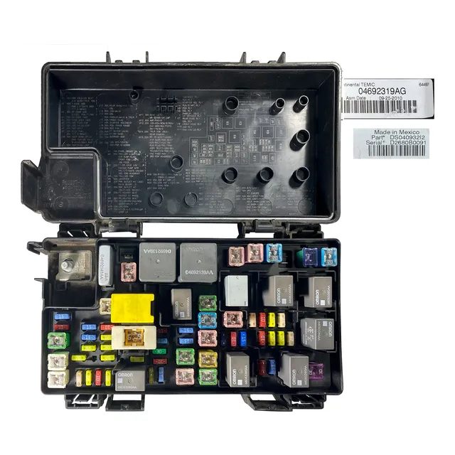 04692319ag Tipm Caja Fusibles Dodge Ram 2011 Gasolina