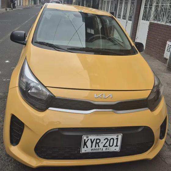 Piso Y Techo Toyota, Forros Y Llantas Nuevas, Alarma Vidrios