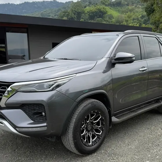 Toyota Fortuner 2021 2.7