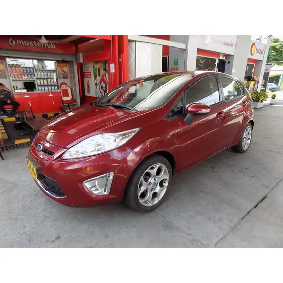 Ford Fiesta 1.6 Hatchback Mecánica