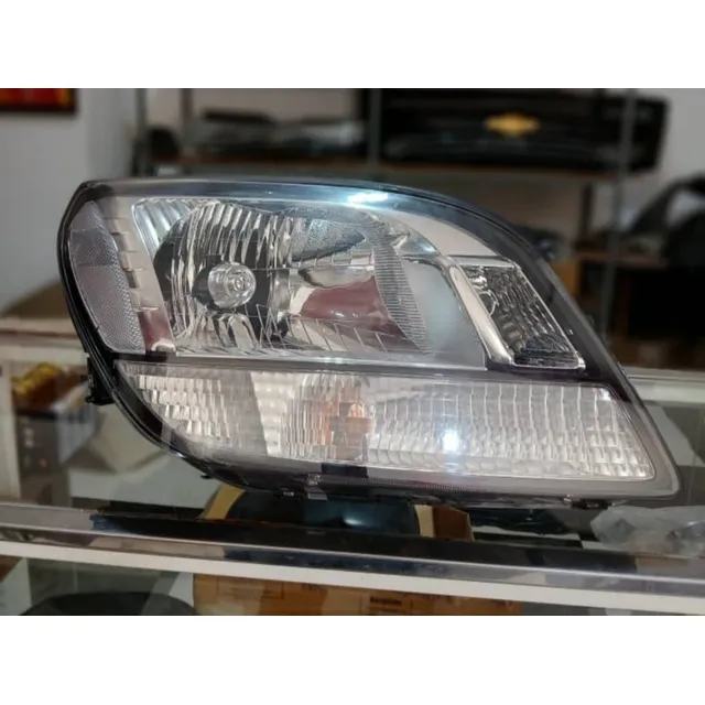 Faro Delantero De Chevrolet Orlando Derecho (rh)