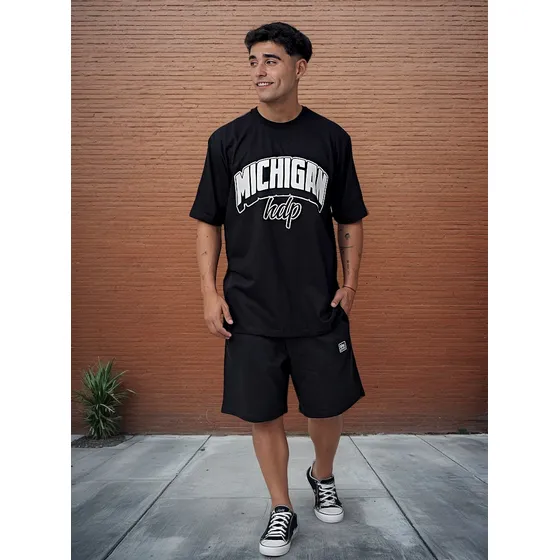 Remera Hueso De Perro Oversized Michigan Cinta Hombre