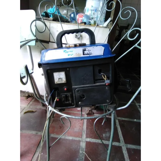 Planta Electrica Tucson  850 Watts A Gasolina Usada