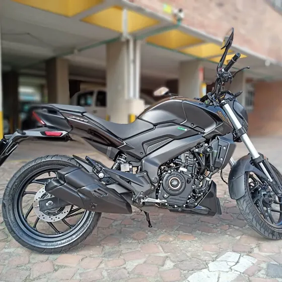 249 Cc, Negro Infinito, Gasolina.
