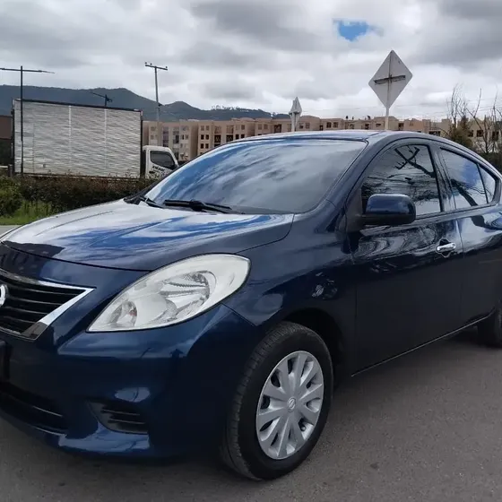 Nissan Versa 2014 1.6 Sense