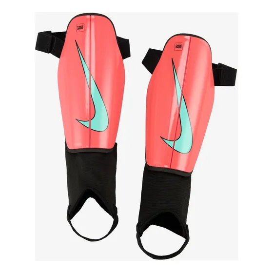 Canilleras Nike Charge Rojo
