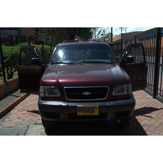 Chevrolet Trooper 3.2 960