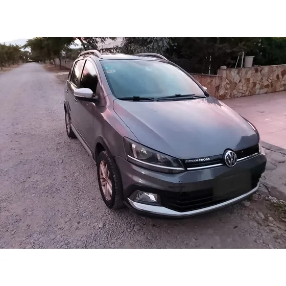 Volkswagen Suran Cross Tope De Gama Asientos De Cuero