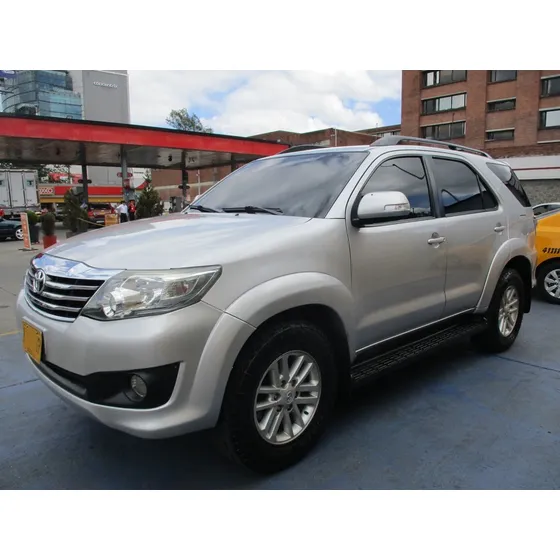 Toyota Fortuner Sr5 4x2 2700cc At Aa