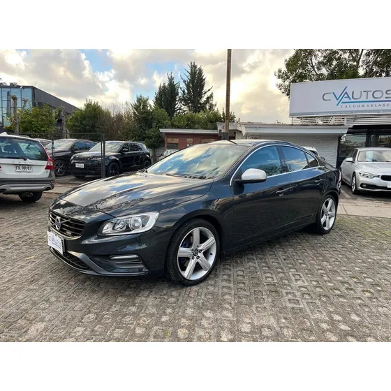 Volvo S60 T4 R-design 2.0 Aut