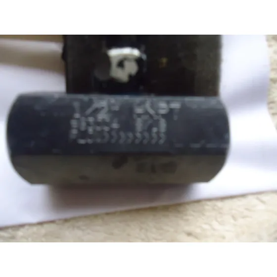 Válvula De Aguja May Perot 1/2 Npth X H 6000 Psi