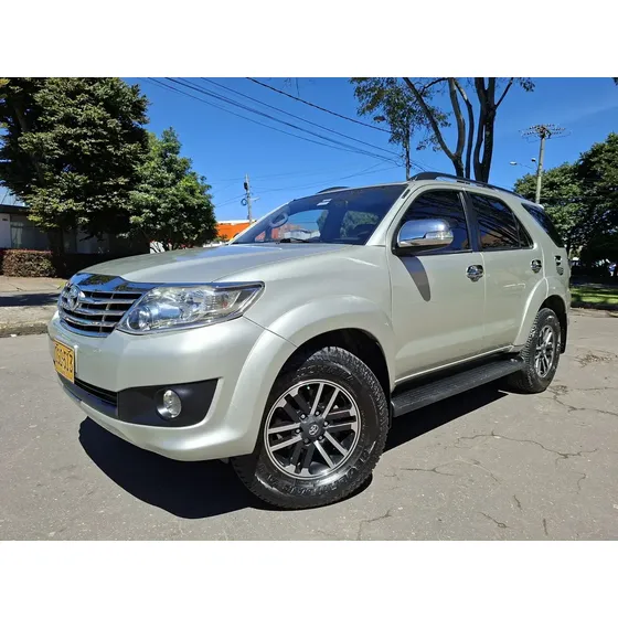 Toyota Fortuner 2012 2.7l 4x4