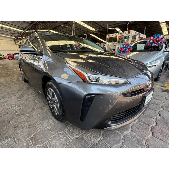 Toyota Prius 1.8 Base Cvt
