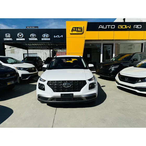 Hyundai Venue Base