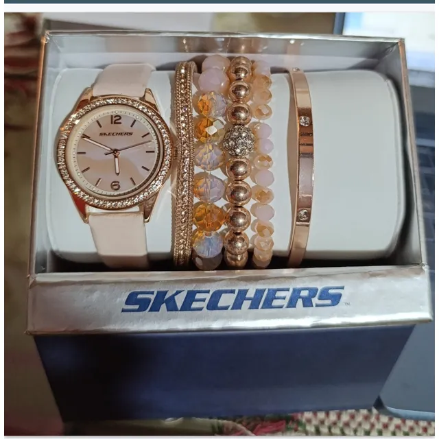 Skechers Set De Regalo De Reloj Y Pulsera Apilable Dama