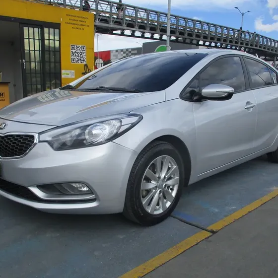 Kia Cerato Pro 2015 Ex 1600cc At Aa