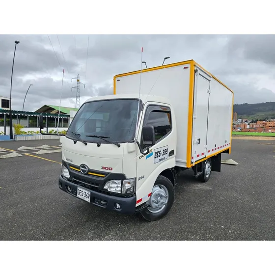 Furgón Hino Dutro Pro Euro Iv