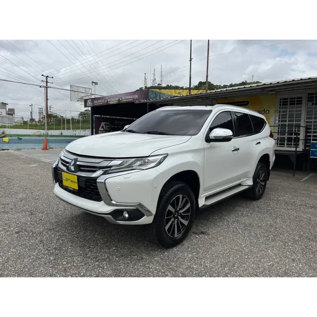 Mitsubishi Montero Sport
