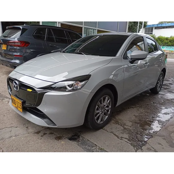 Mazda 2 Sedan 1.5 Touring At