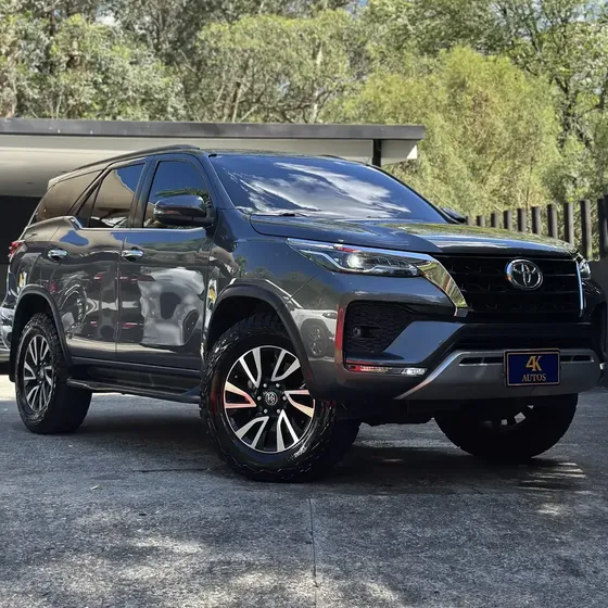 Toyota Fortuner 2021 2.4 Street At 7as