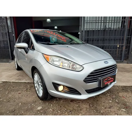 Ford Fiesta Kinetic 1.6 Titanium 120cv