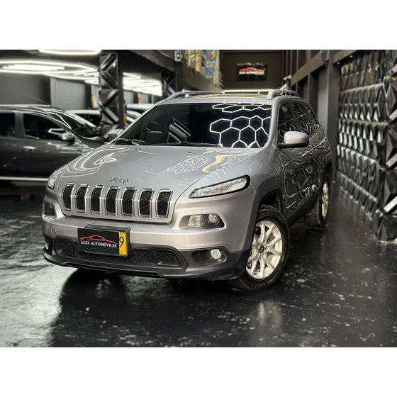 Jeep Cherokee Longitude Plus 3.200cc A/t 4x4 Sun Roof 2016