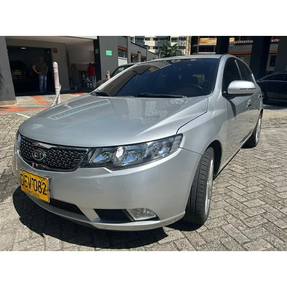 Kia Cerato Forte 1.6 Hb