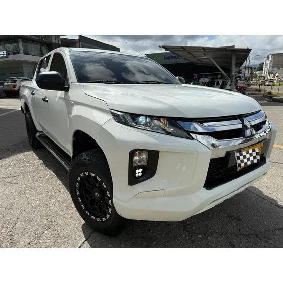 Mitsubishi L200 Mecánica
