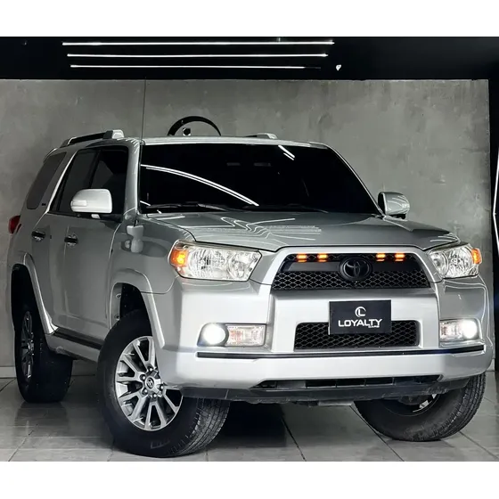 Toyota 4runner 2010 4.0 Limited At B2+