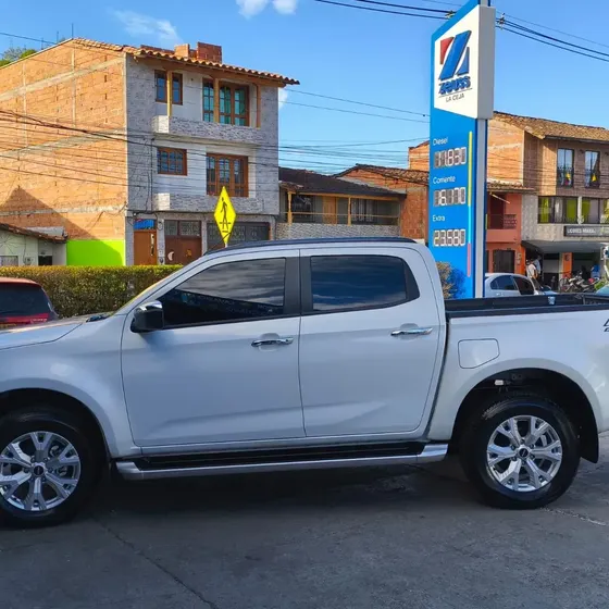 Isuzu D-max 2026 3.0l