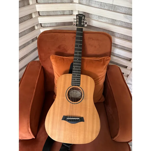 Guitarra Baby Taylor Electroacústica