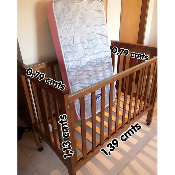 Bella Cuna De Madera Usada  , En Perfecto Estado