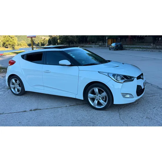Hyundai Veloster 1.6 130cv At