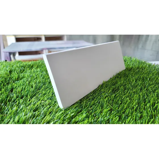 Rodapiés De Pvc Somos Fabricantes (blanco Natural)