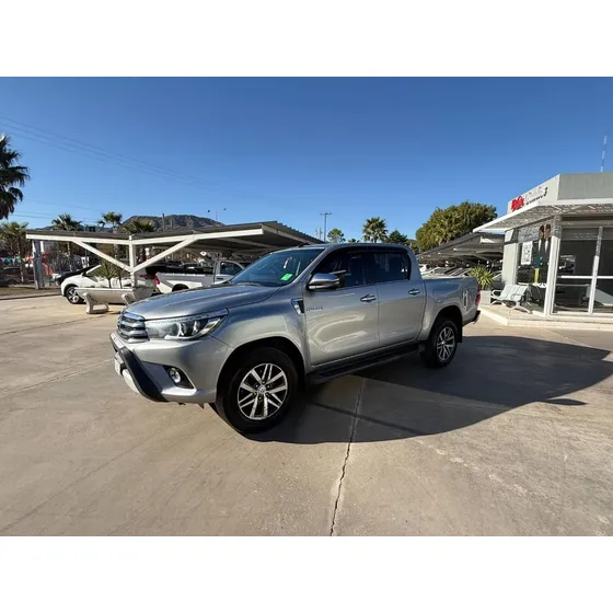 Toyota Hilux 2.8 Dc 4x2 Tdi Srx L16
