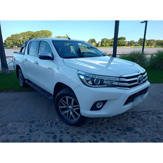 Toyota Hilux Pick-up 2.8 Cd Srx 177cv 4x4
