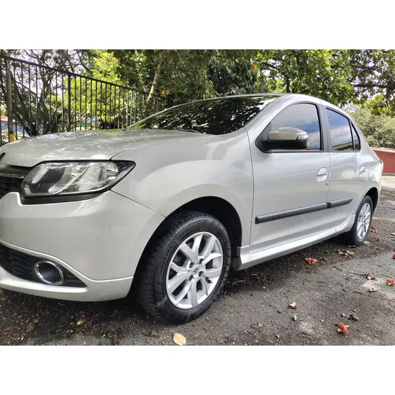 Renault Logan 1.6 Expression
