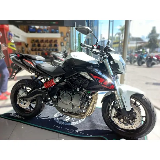 Benelli Tnt 600i Okm  Credito Prendario Tamburrino Motos