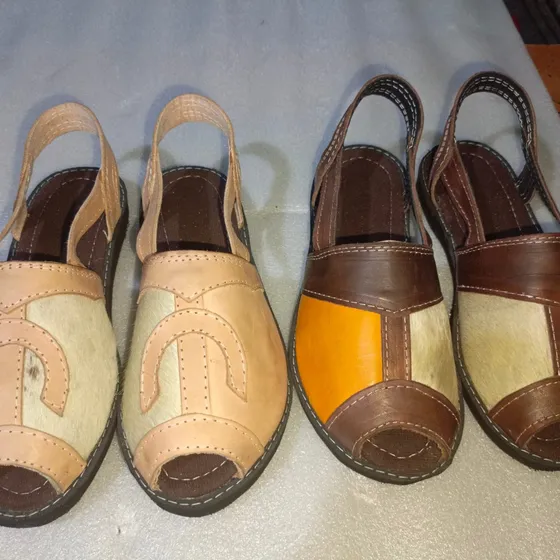 Alpargatas Hechas De Cuero Para Damas Caballeros Y Niños 