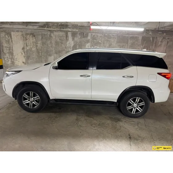 Toyota Fortuner 2.7l Srv