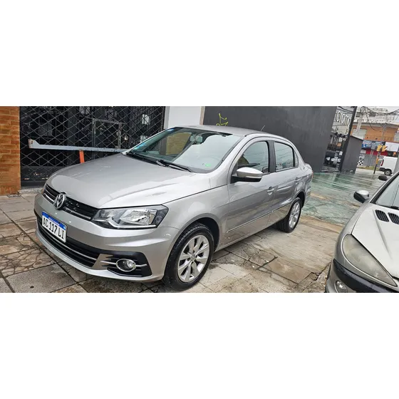 Volkswagen Voyage 1.6 Highline 101cv
