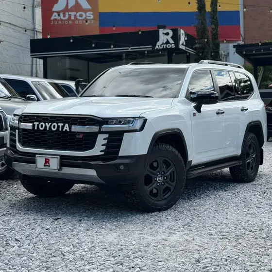 Toyota Land Cruiser 300 2023 3.5 Lc300 Gr-s