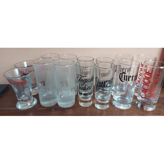 Vasos Shots Largos