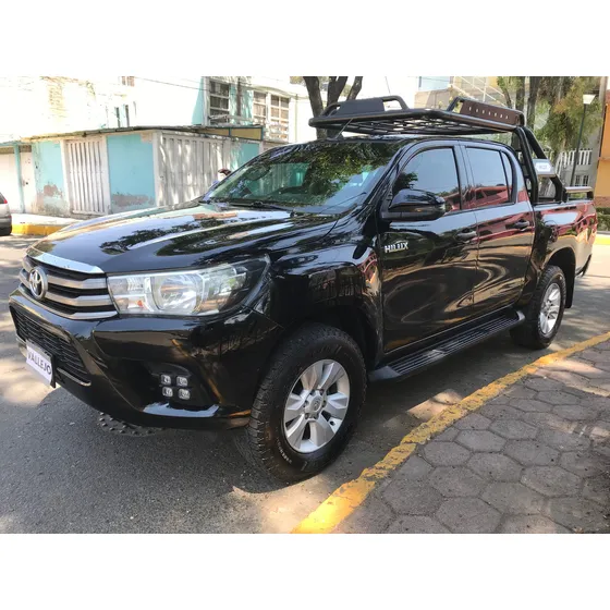 Toyota Hilux 2.7 Cabina Doble Sr Mt