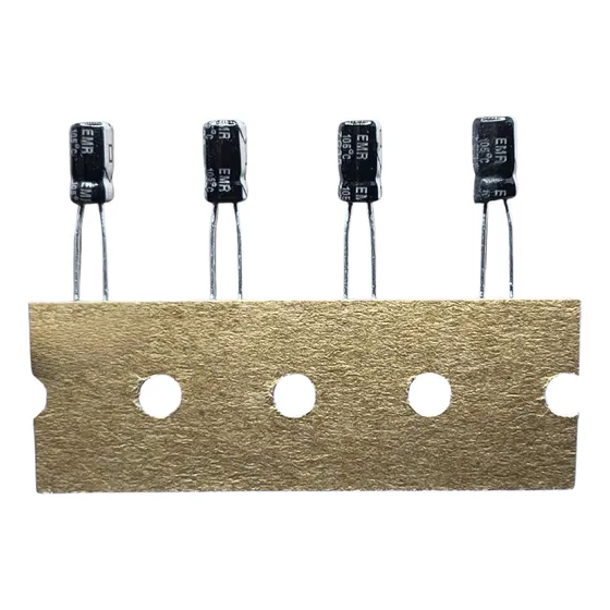 100x Capacitor Eletrolítico 10uf/25v Rd. 105º 4x7mm Fitado